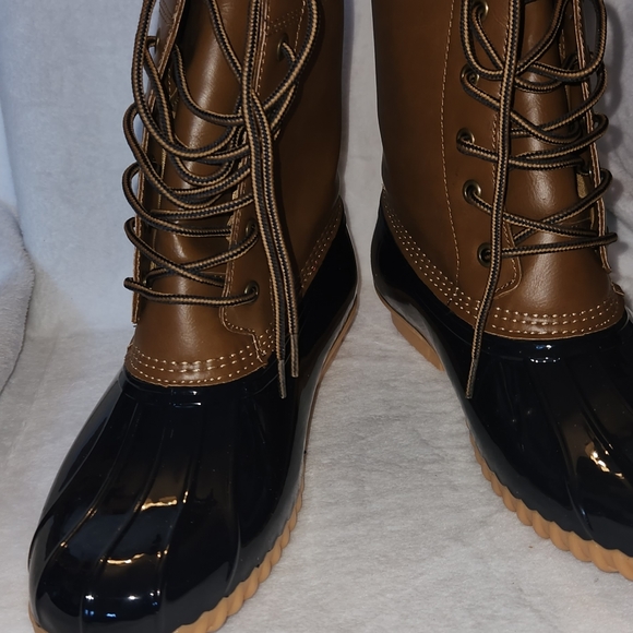 Brand new inbox duck boots by sporto - Picture 5 of 5